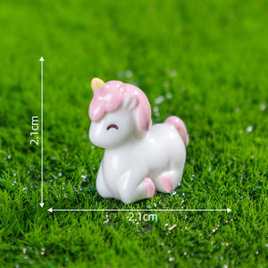 تماثيل صغيرة ثلاثية الأبعاد على شكل حصان طائر ووحيد القرن، ألعاب مصغرة من الراتنج، زينة للكعك، إكسسوارات للحدائق الخيالية - Product Image 6