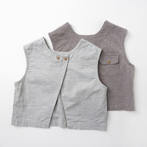 Nouvelle collection printemps-été : Gilet <span class=keywords><strong>sans</strong></span> <span class=keywords><strong>manches</strong></span> en coton uni pour bébés garçons – Vêtements pour enfants - Product Image 3