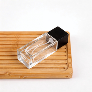 Flacons de parfum carrés transparents à paroi épaisse anti-fuite avec bouchons noirs 50ml 100ml pour le stockage de parfums Luxe Vente en gros Unique - Product Image 1