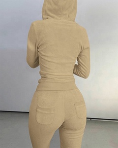 <span class=keywords><strong>Tuta</strong></span> da <span class=keywords><strong>donna</strong></span> in 3 pezzi per abbigliamento da salotto con tessuto termico ricamato per pantaloni da Joggers con Logo personalizzato <span class=keywords><strong>tuta</strong></span> da notte per la casa - Product Image 6