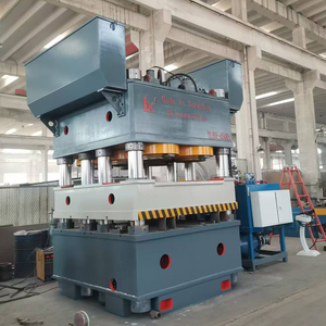 Prensa Hidráulica de Cuatro Columnas y Tres Vigas de 4500 Toneladas, Nueva, para Grabado de Paneles de Puerta, Sistema Servo CNC, Engranaje PLC, <span class=keywords><strong>Motor</strong></span> de Acero de Alta Seguridad 380V - Product Image 3
