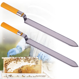 Cuchillo Raspador <span class=keywords><strong>de</strong></span> Miel <span class=keywords><strong>de</strong></span> Acero Inoxidable para Apicultura - Raspador <span class=keywords><strong>de</strong></span> Colmenas - Herramienta Profesional para la Cosecha <span class=keywords><strong>de</strong></span> Miel <span class=keywords><strong>de</strong></span> <span class=keywords><strong>Abeja</strong></span> - Precio <span class=keywords><strong>de</strong></span> Fábrica - Product Image 1