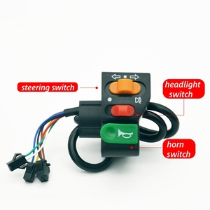Accessoires pour véhicules : Commutateur combiné trois-en-un avec clignotant, phare et klaxon pour tricycle 48V 60V - Product Image 1