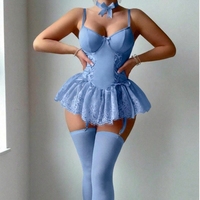 Uniforme de jeu de rôle de style européen et américain, patchwork en dentelle blanche avec chaussettes en résille, combinaison sexy et originale