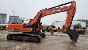 รถขุดมือสอง Doosan DX300LCA, อุปกรณ์หนัก DX300, เครื่องจักรงานดิน, Doosan DX300 สำหรับขาย, รถขุด 30 ตัน พร้อมใบรับรอง - Product Image 3