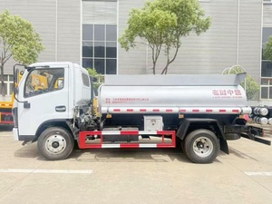 Camion-citerne Foton à prix réduit avec distributeur, 5000 litres, pour ravitaillement en diesel, en stock - Product Image 4
