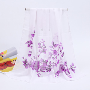 Khăn Choàng Voan Nữ In Hoa Hồng Mỏng Phong Cách Thời Trang Mùa Hè - Product Image 2