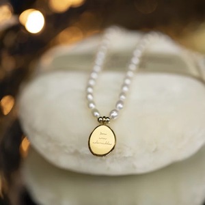 Collar de Perlas de Agua Dulce Naturales con Forma de Arroz, Versátil, Informal, con Diseño de Letras Inglesas y Luz Intensa - Product Image 2