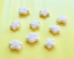 Fatti a mano bianco birichino piccolo scuola materna della decorazione del bambino mobile feltro di lana cloud per finestra ghirlanda, progetti fai da te - Product Image 2