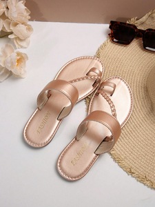 Sandales plates à brides croisées tressées avec anneau d'orteil, à enfiler, à bout ouvert, pour l'été, la plage et le quotidien - Product Image 6
