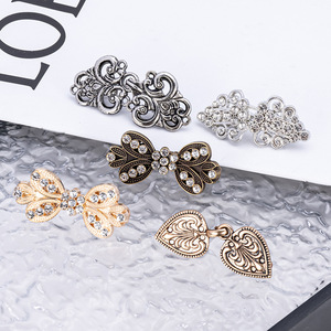 Clip pour châle, clip pour pull style rétro européen et américain, clip pour écharpe femme avec strass, anti-exposition, fixation de col, fixation d'écharpe - Product Image 3