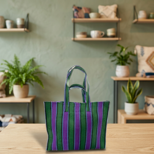 Bolsa de playa personalizada de malla rosa, de nylon reciclado, con asa larga, de gran capacidad para viajes, camping y natación. - Product Image 2
