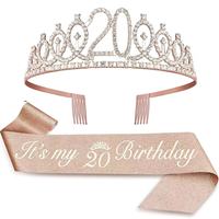 Kit d'accessoires d'anniversaire : Tiare en strass, Écharpe scintillante, Couronne chiffre or rose avec peigne à cheveux – Cadeau de fête pour elle