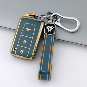 Étui à clés avec garniture dorée tendance pour la nouvelle <span class=keywords><strong>Toyota</strong></span> - Compatible avec <span class=keywords><strong>C</strong></span>-<span class=keywords><strong>HR</strong></span>, Camry, RAV4, Avalon, Land Cruiser Prado - Product Image 6