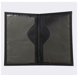 Porta Pasaportes Personalizado de Cuero Sintético para Hombre y Mujer - Funda Protectora Duradera, Ideal para Regalo Promocional - Product Image 4
