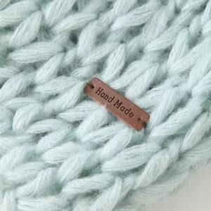 Logo personalizzato OEM ODM maglieria produzione di alta qualità Fuzzy Mohair cavo in maglia Cardigan maglione donna