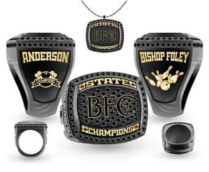 แหวนแชมป์กีฬาแบบดั้งเดิมรูปหัวใจเคลือบทองคำสีกุหลาบ ทำจากโลหะผสมสังกะสีเคลือบเงา พร้อมโลโก้สั่งทำส่วนตัว - Product Image 1