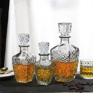 Bouteilles en verre carrées transparentes recyclables, best-sellers, fournies par l'usine, pour la vodka, la tequila, le whisky, le vin, en différentes tailles - Product Image 5