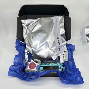 Sacs d'expédition en polyéthylène durables avec logo personnalisé pour vêtements, chaussettes, chaussures et fourrures - Enveloppe autocollante avec tailles personnalisées - Product Image 6