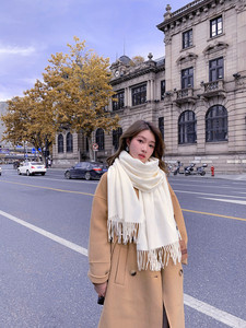 ผ้าพันคอฤดูหนาวสำหรับผู้หญิง & ผู้ชายผ้าคลุมไหล่สีขาวสไตล์เกาหลีแบบหนาเข้าได้กับทุกชุดผ้าพันคอขนสัตว์ฤดูหนาว - Product Image 6