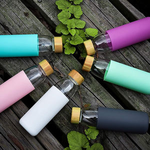 Échantillon gratuit 350ml 500ml 16oz 700ml 1l Bouteille d'eau transparente en verre à haute teneur en borosilicate avec couvercle en acier inoxydable-<span class=keywords><strong>Acheter</strong></span> - Product Image 2