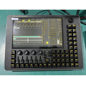 4 kanallı Mini Q0 profesyonel sahne aydınlatma konsolu <span class=keywords><strong>DMX</strong></span> bağlantı modu 6A çıkış akımı kanat Fader - Product Image 2