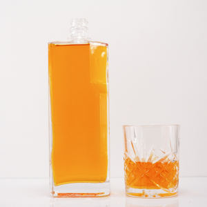 Différents types <span class=keywords><strong>de</strong></span> bouteilles en verre très populaires 700ml 750ml 500ml 1000ml pour la tequila, le <span class=keywords><strong>gin</strong></span>, le rhum avec différentes demandes d'emballage - Product Image 5