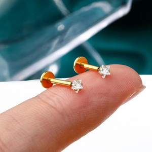 Ensemble de Piercings Tendance en Or Cœur et Étoile Sans Fil pour Femmes – Bijoux Minimalistes pour Lèvre et Oreille - Product Image 5