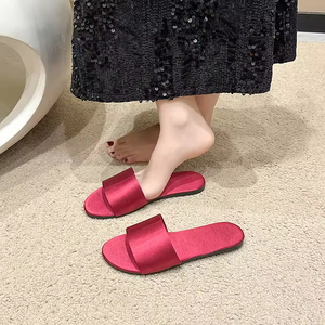 High Quality Women's Luxury Designer <b>Shoes</b> Sandals Rubber <b>Soft</b> Breathable Silk slippers New Design Famous Ladies slippers - Product Image 2