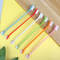 Brosse à dents double tête pour animaux de compagnie, soin dentaire pour chat et chien, soin buccal, poils en nylon doux, accessoires de toilettage des dents et des gencives, produits et fournitures