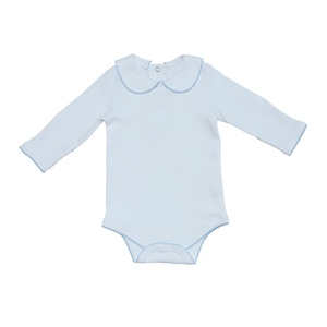 Barboteuse personnalisée pour nouveau-né à col triangulaire, idéale pour ramper, tenue de poupée personnalisée - Product Image 2