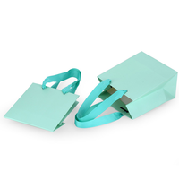 Sacs à provisions en papier d'art de luxe personnalisés pour bijoux artisanat bougie style classique avec votre propre logo pour emballage de cadeau d'affaires