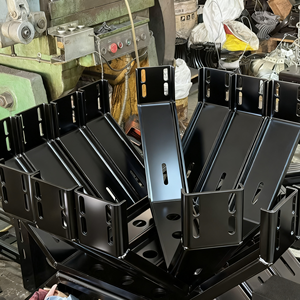 Découpe laser de tôles d'acier galvanisé et de tôles métalliques thermolaquées pour la fabrication de supports et de boîtiers métalliques - Product Image 4