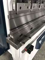 Machine de pliage hydraulique/CNC automatique à fonctionnement facile pour tôles en acier inoxydable et en aluminium avec une longue durée de vie