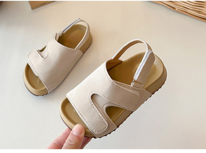 Sandales à semelle souple rétro pour enfants, mode enfant, automne et été 2025, nouvelles sandales décontractées à semelle souple pour bébés, chaussures de plage polyvalentes - Product Image 2