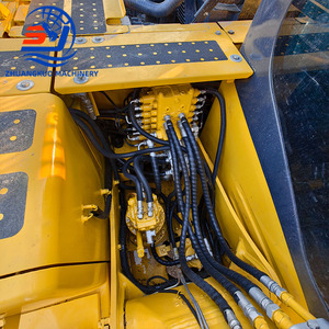 Excavadora Usada Komatsu PC130-7 PC 130 de Segunda Mano, Fabricada en Japón, Original, 13 Toneladas, Mini Excavadora - Product Image 5
