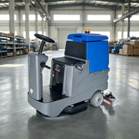 Machine à nettoyer les sols 750 pour le lavage, le séchage et le nettoyage rapides de grandes surfaces dans les entrepôts logistiques, les usines et les centres commerciaux