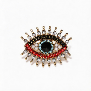 Broche de luxe œil porte-bonheur en alliage de zinc plaqué or avec strass en cristal, bijou unisexe tendance, cadeau - Product Image 5