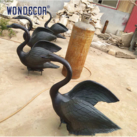 Wondecor Vente Chaude Statue de Cygne en Bronze Moderne en Métal de Taille Naturelle pour l'Extérieur
