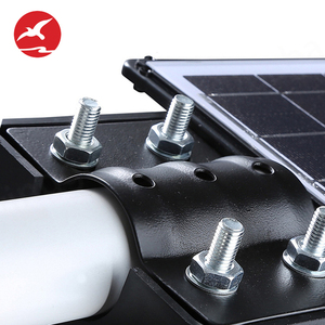 ไฟถนนโซลาร์เซลล์แบบออลอินวันสำหรับสวน ผลิตในจีนโดย Flyinglighting พร้อมมาตรฐาน IP65 กำลังไฟ LED 20-60 วัตต์ รับประกัน 2 ปี - Product Image 6