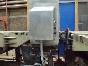 Ahşap kömür çimento Log endüstrilerinde tünel konveyör bant için kırıcı koruma için OEM endüstriyel <span class=keywords><strong>Metal</strong></span> dedektörü - Product Image 6