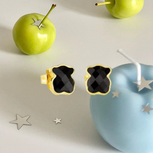 Pendientes de lujo al por mayor Touses: Surtido de pendientes de oso con ónix, concha y cristal de 3 tonos, apilables, accesorios de metal para mujer. - Product Image 5