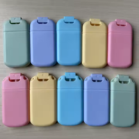 Vente en gros de flacons de parfum plats carrés en plastique PP de 30 ml avec logo personnalisé, vaporisateur de poche de 20 ml, flacon vide