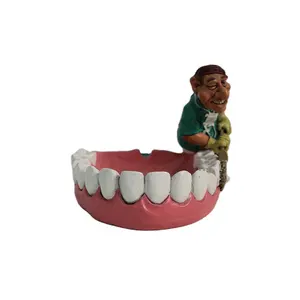 Vente chaude moules en résine bobblehead sculpture humour dentiste dents cendrier