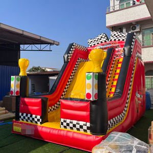 Scivolo Gonfiabile a Tema <span class=keywords><strong>Auto</strong></span> <span class=keywords><strong>da</strong></span> <span class=keywords><strong>Corsa</strong></span> McQueen per Bambini e Adulti, Ideale per Noleggio per Feste - Product Image 2