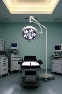 पालतू अस्पताल की परीक्षा और सर्जरी के लिए इलेक्ट्रिक शैललेस नेतृत्व वाले संचालित प्रकाश प्लास्टिक और धातु सामग्री मैनुअल बिजली स्रोत - Product Image 3