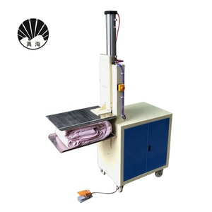 Machine d'emballage de couettes BZZDJ-1, machine d'emballage de literie, machine d'emballage de coussins, machine de compression d'emballage - Product Image 1