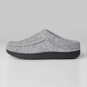 Chaussons d'intérieur et d'extérieur durables et antidérapants pour hommes avec <span class=keywords><strong>semelle</strong></span> épaisse et résistante, mocassins en <span class=keywords><strong>feutre</strong></span> cousus à la main - Product Image 2