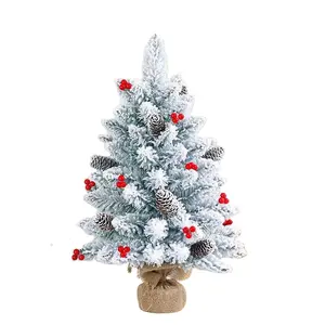 Massaal Kunstmatige Kerstboom Sparren Sneeuwtakken, Bessen En Dennenappels Versierde Struiken Luxe Kerst Home Centerpie