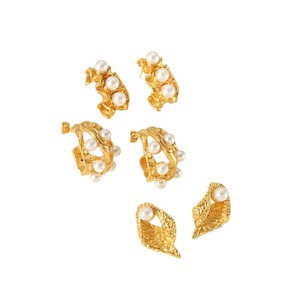 ต่างหูมุกทรงเรขาคณิต 18K ทองคำขาว สแตนเลสสตีล ขอบติดแบบ Bezel เหมาะสำหรับใส่ทุกวัน - Product Image 5